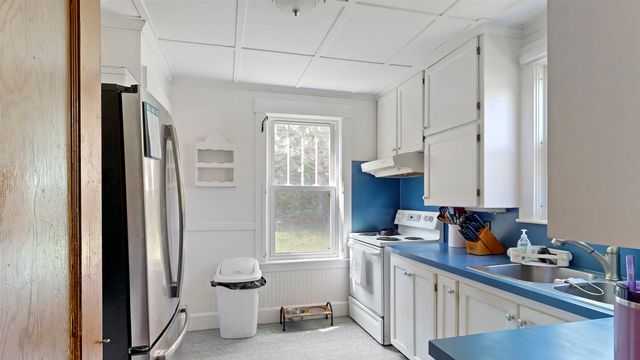 31 Merrill Street, Plymouth, NH 03264