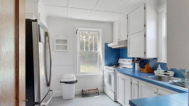 31 Merrill Street, Plymouth, NH 03264
