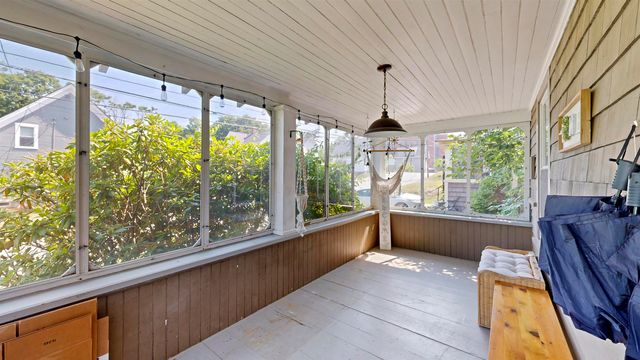 31 Merrill Street, Plymouth, NH 03264