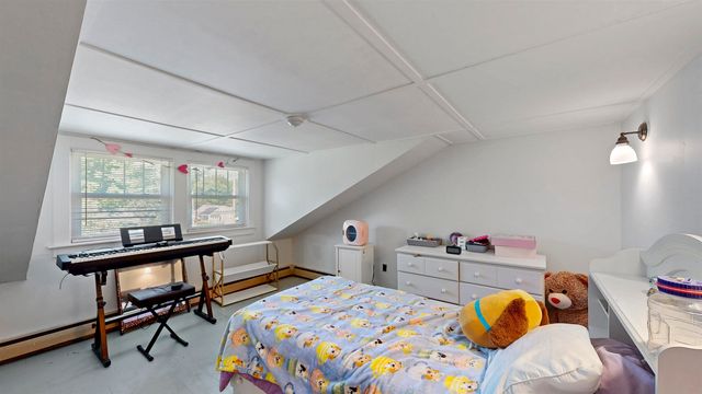 31 Merrill Street, Plymouth, NH 03264