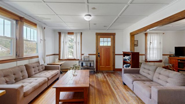31 Merrill Street, Plymouth, NH 03264