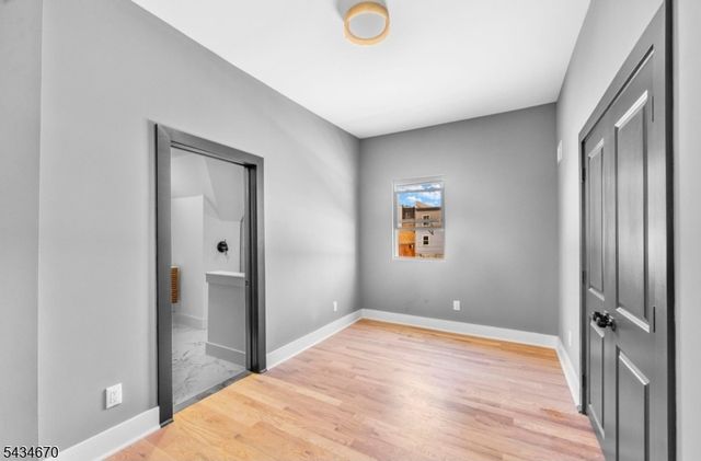 219 Clerk St 2, Jersey City, NJ 07305
