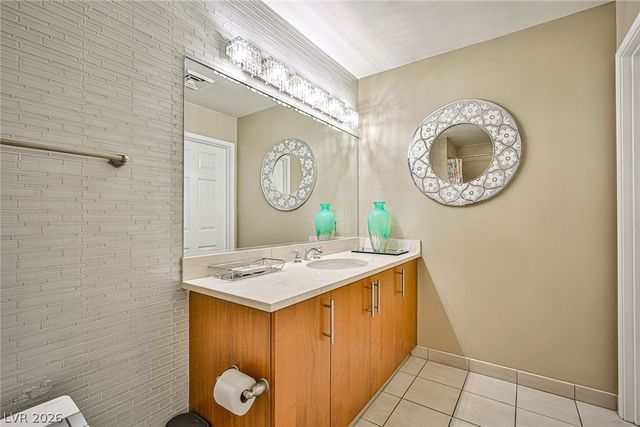 200 West Sahara Avenue 2407, Las Vegas, NV 89102