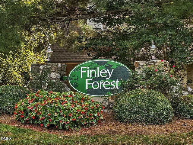 383 Summerwalk Circle, Chapel Hill, NC 27517