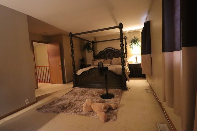 18 Forest Wood Lane, Park Forest, IL 60466