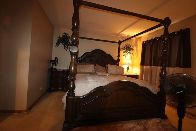 18 Forest Wood Lane, Park Forest, IL 60466