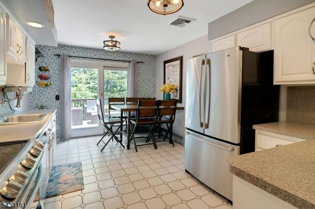 50 Crestwood Rd, Rockaway Boro, NJ 07866