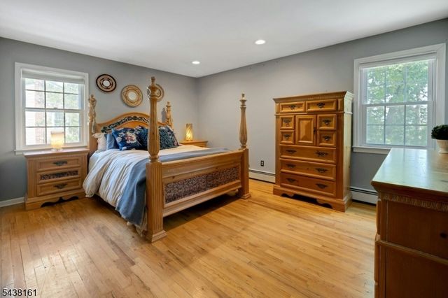 50 Crestwood Rd, Rockaway Boro, NJ 07866