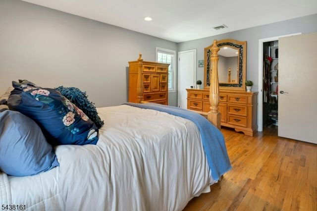 50 Crestwood Rd, Rockaway Boro, NJ 07866