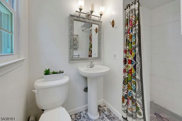50 Crestwood Rd, Rockaway Boro, NJ 07866