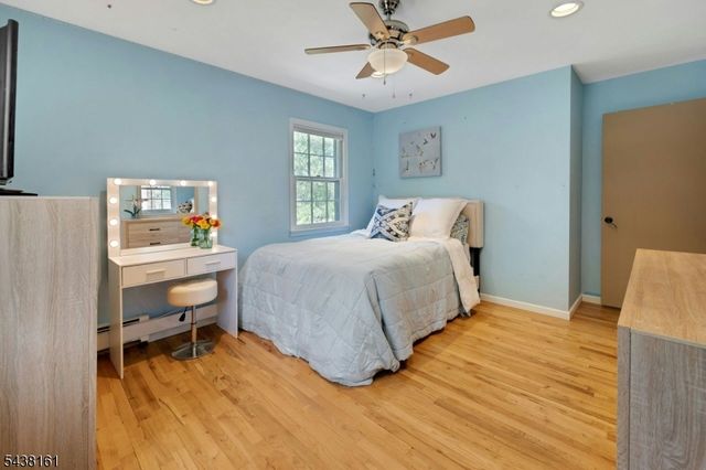 50 Crestwood Rd, Rockaway Boro, NJ 07866