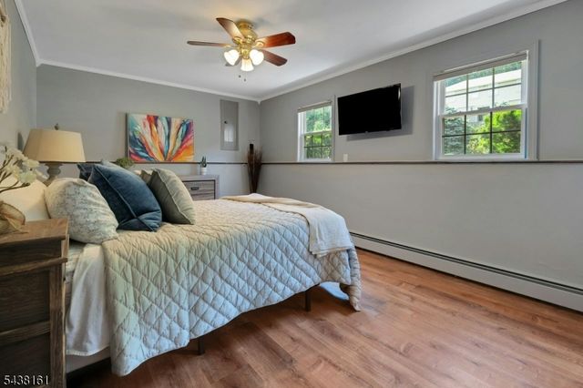 50 Crestwood Rd, Rockaway Boro, NJ 07866