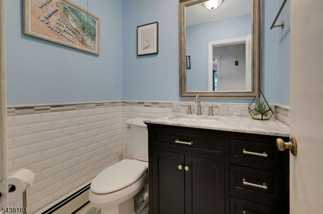 50 Crestwood Rd, Rockaway Boro, NJ 07866