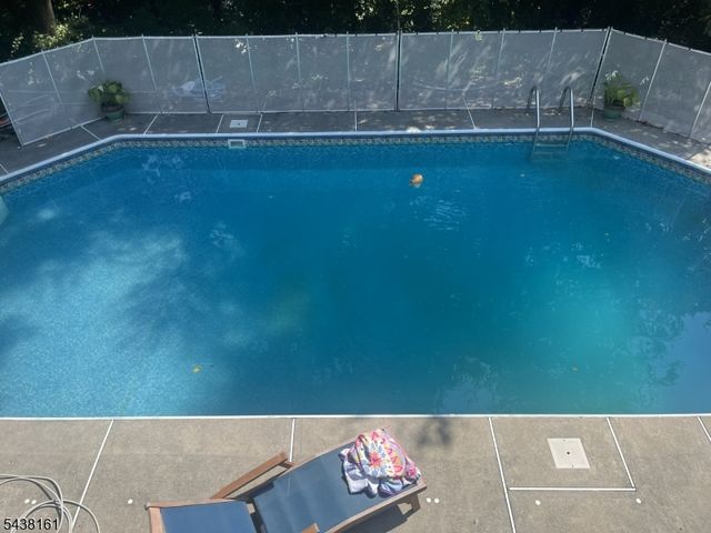 50 Crestwood Rd, Rockaway Boro, NJ 07866