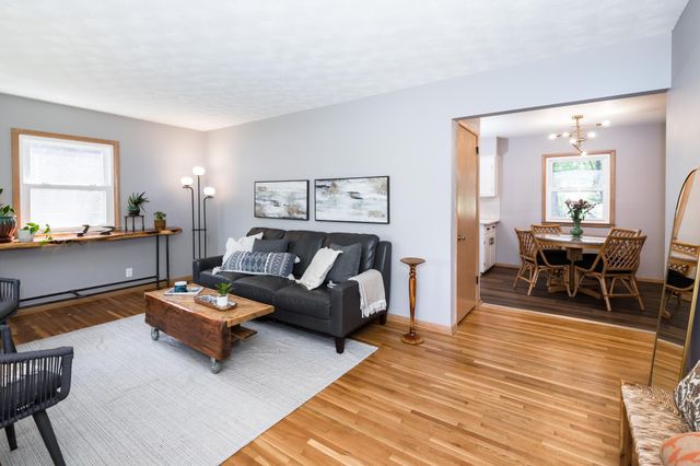 616 Esther Lane, Woodbury, MN 55125