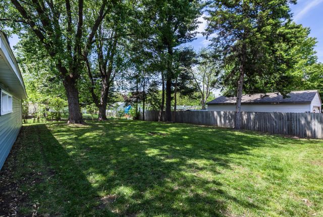 616 Esther Lane, Woodbury, MN 55125