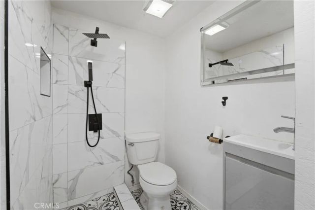 2915 E 60th Pl A, Huntington Park, CA 90255