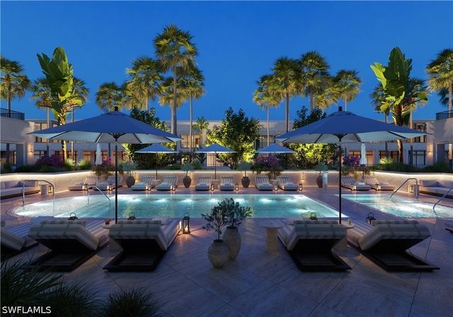 1010 5th AVE S 207-D, Naples, FL 34102