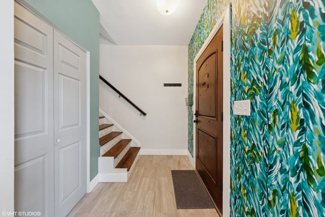 1933 W 22nd Place, Chicago, IL 60608