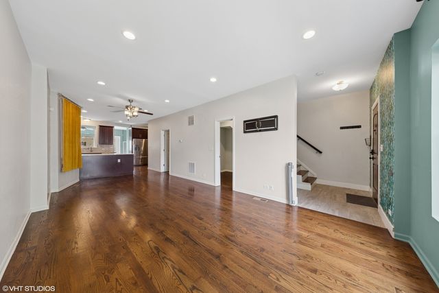 1933 W 22nd Place, Chicago, IL 60608
