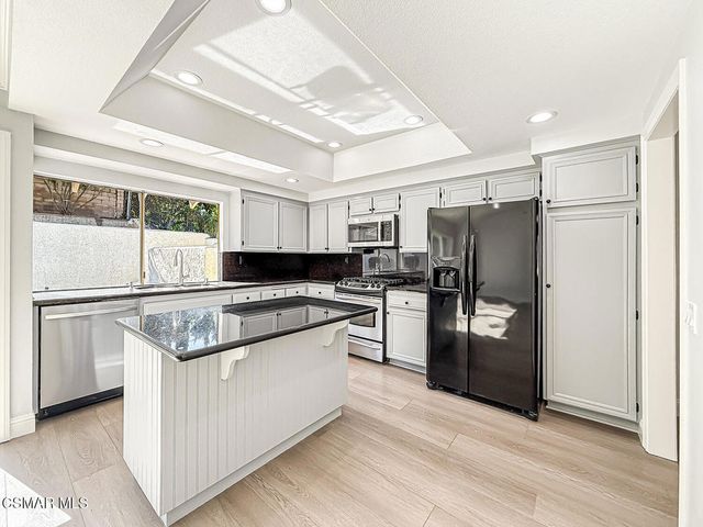 28908 Hollowbrook Avenue, Agoura Hills, CA 91301