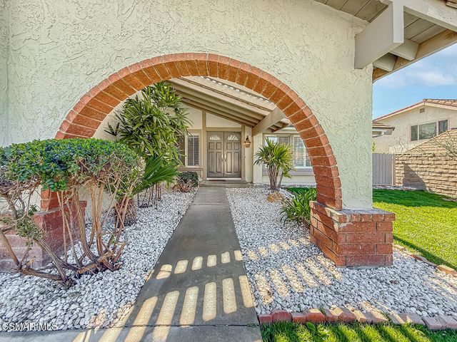 28908 Hollowbrook Avenue, Agoura Hills, CA 91301