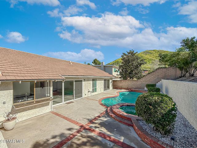 28908 Hollowbrook Avenue, Agoura Hills, CA 91301