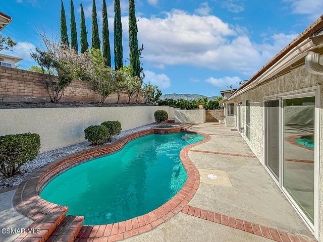 28908 Hollowbrook Avenue, Agoura Hills, CA 91301
