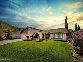 28908 Hollowbrook Avenue, Agoura Hills, CA 91301