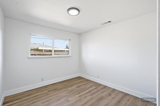 505 W Pico Avenue, Clovis, CA 93612