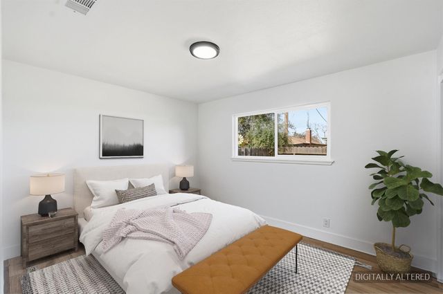 505 W Pico Avenue, Clovis, CA 93612