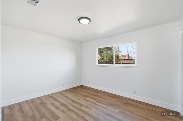 505 W Pico Avenue, Clovis, CA 93612
