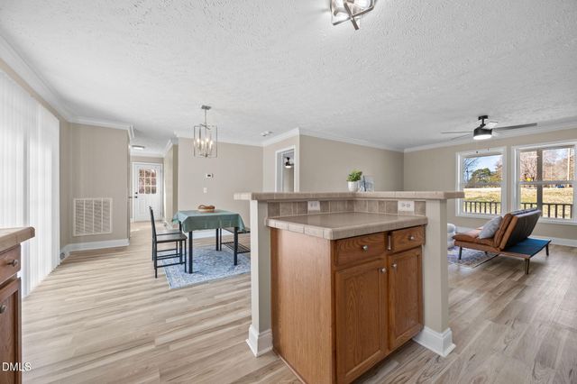 2687 Nc 39 S, Henderson, NC 27537