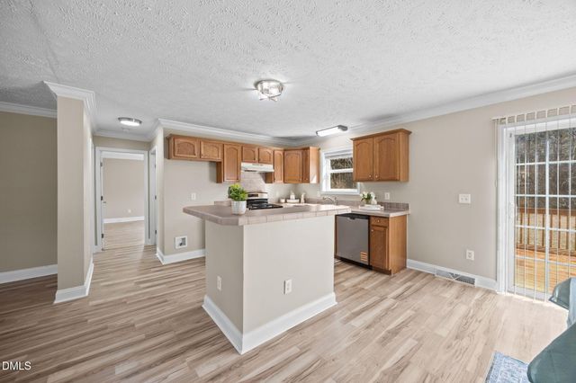 2687 Nc 39 S, Henderson, NC 27537