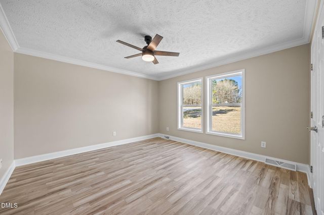 2687 Nc 39 S, Henderson, NC 27537