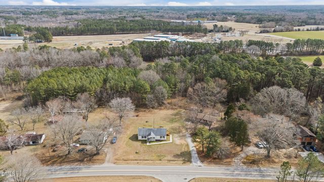 2687 Nc 39 S, Henderson, NC 27537