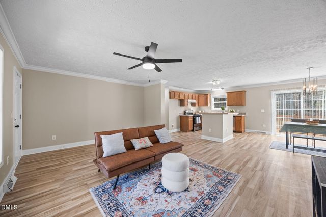 2687 Nc 39 S, Henderson, NC 27537