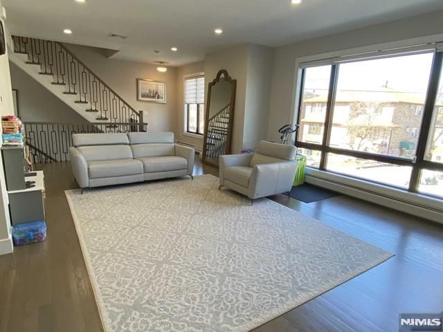 78 W Edsall Boulevard 2, Palisades Park, NJ 07650