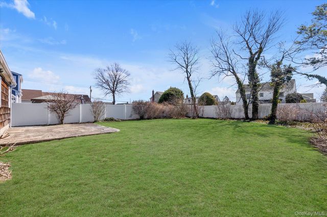 30 Colony Street, Hicksville, NY 11801