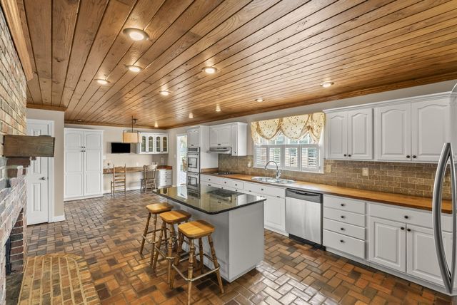 537 Sebree Road, Stamping Ground, KY 40379