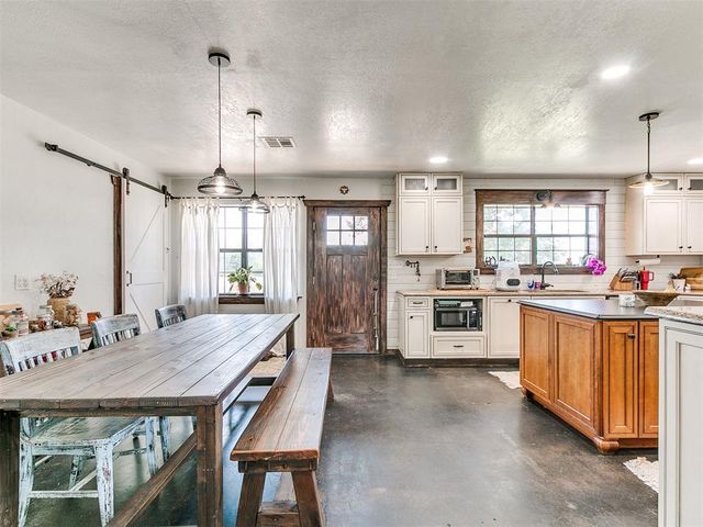 17700 Box Road, Lexington, OK 73051