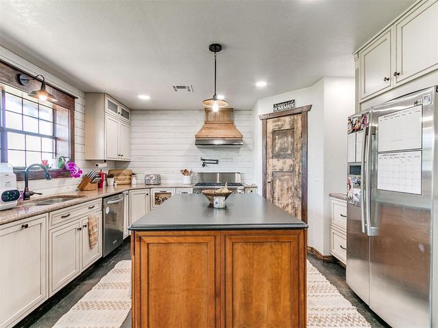 17700 Box Road, Lexington, OK 73051