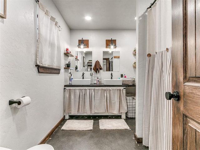 17700 Box Road, Lexington, OK 73051