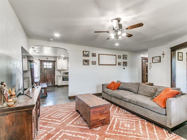 17700 Box Road, Lexington, OK 73051