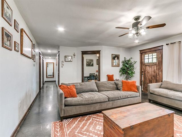 17700 Box Road, Lexington, OK 73051