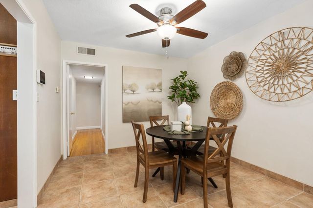 1027 W Rialto Avenue, Fresno, CA 93705