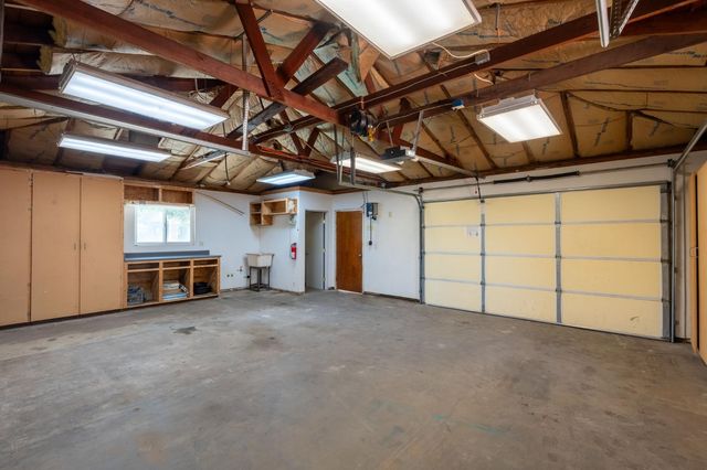 1027 W Rialto Avenue, Fresno, CA 93705