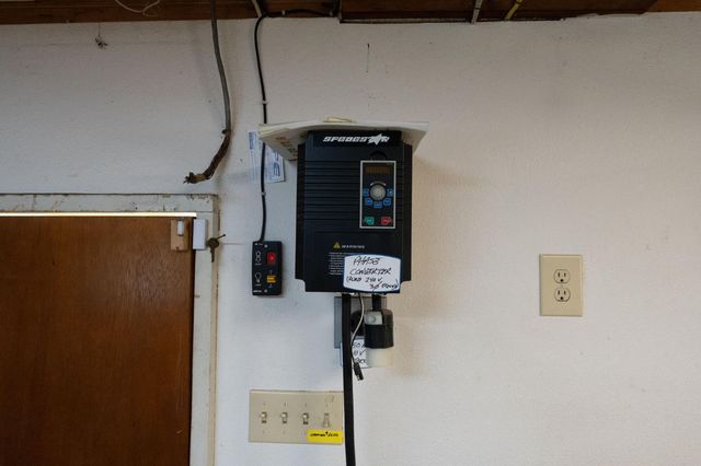 1027 W Rialto Avenue, Fresno, CA 93705