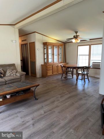 1991 ROUTE 37 W #180, Toms River, NJ 08757