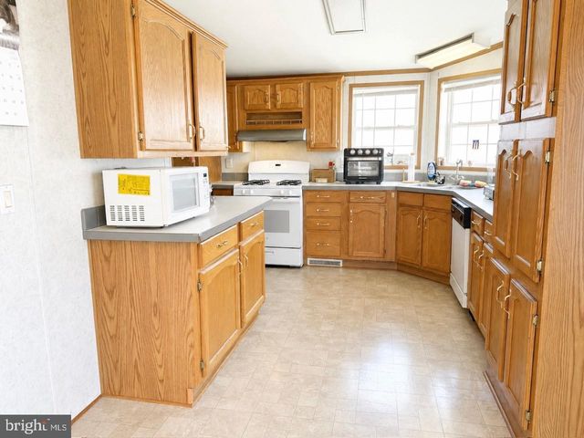 1991 ROUTE 37 W #180, Toms River, NJ 08757